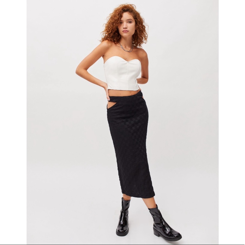 UO Delia V-Strap Knit Midi Skirt